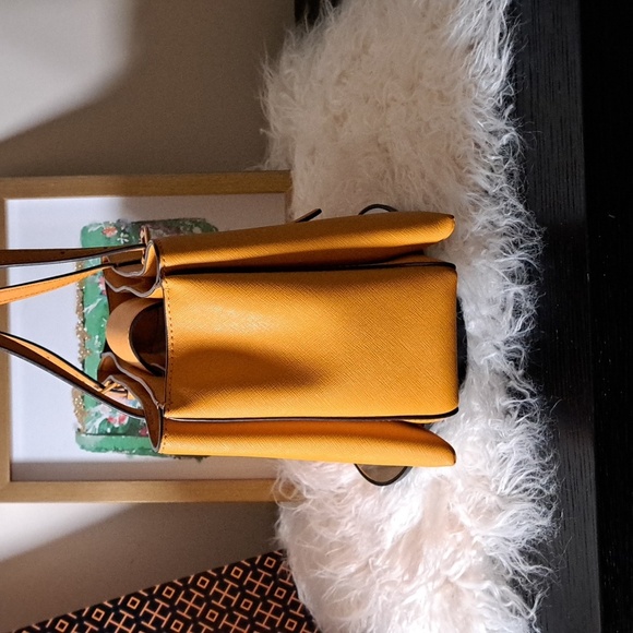 Tory Burch Emerson Satchel EUC - Picture 6 of 16